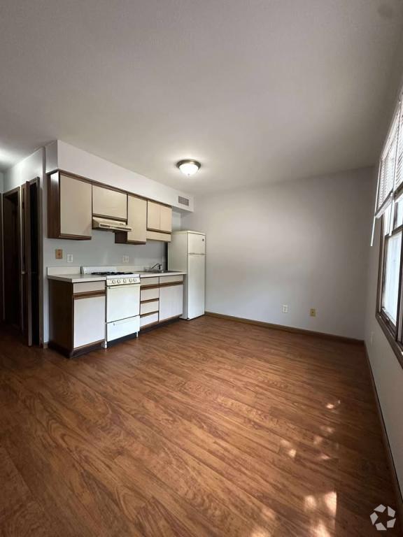 Building Photo - 1612 Tippecanoe Dr Rental