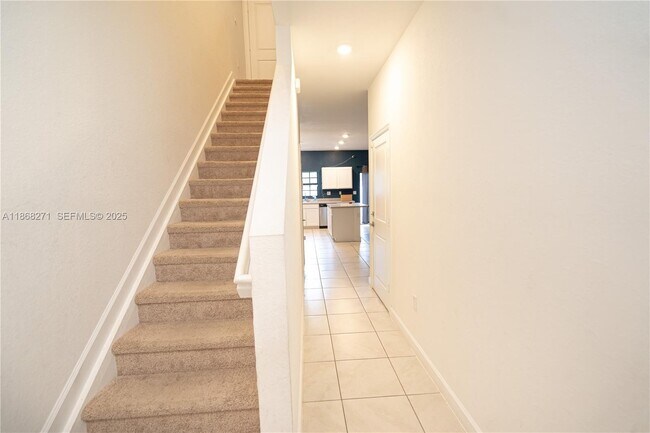 Photo - 1141 SW 6th Ct