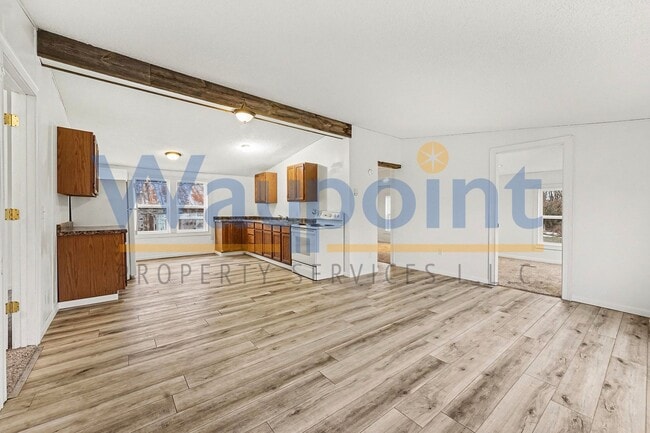 Photo - 4639 N Vickeryville Rd