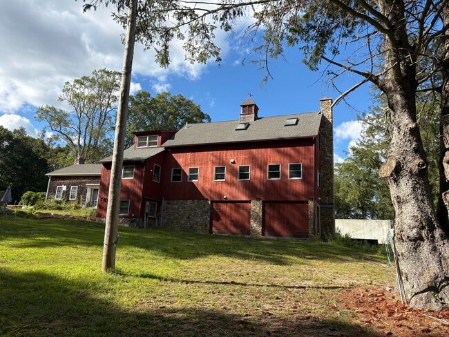 Building Photo - 336 Woodville Rd
