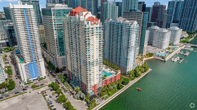 Building Photo - 1155 Brickell Bay Dr Unit 2203 Rental