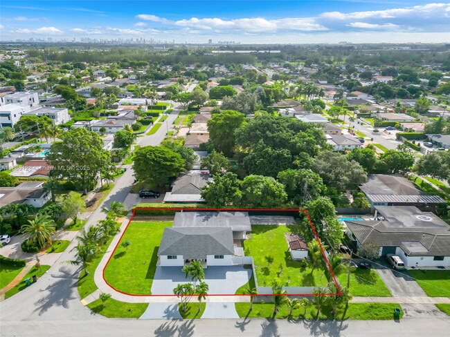 Southwest 85th Avenue, Miami, FL 33155 - 4... - Southwest 85th Avenue, Miami, FL 33155 - 4...