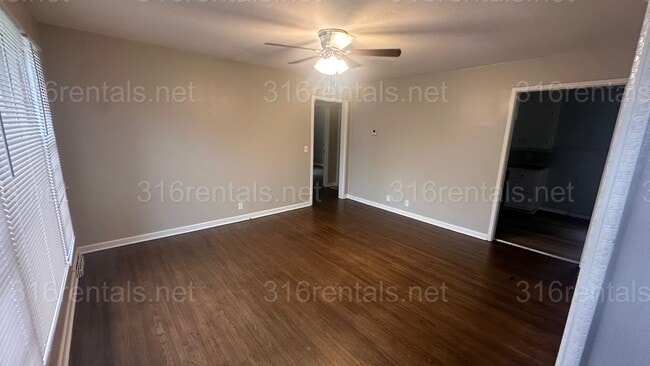 Photo - $1250 - 3 bed 1 bath with basement - Singl...