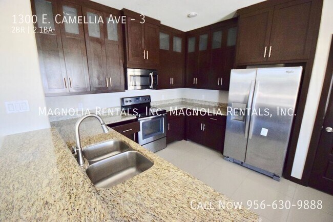 Photo - 1300 E Camellia Ave Unidad 3