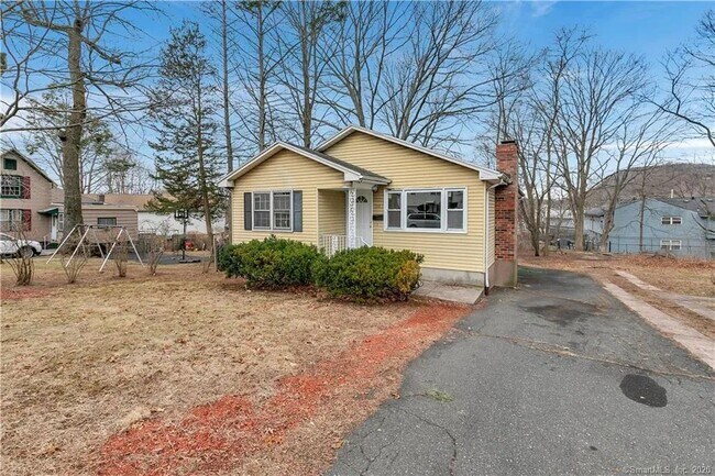Photo - 38 Diamond St
