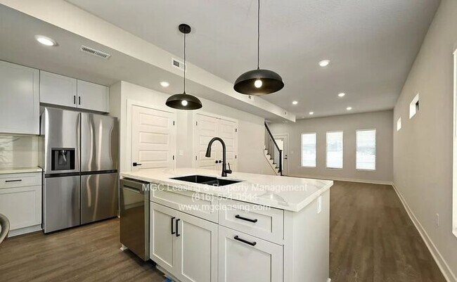 Photo - Oak Ridge Falls – Modern 3-Bedroom Townhome with 2-Car Garage