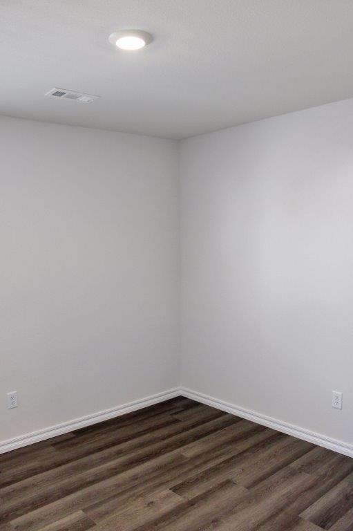 Photo - 106 NW Pinwheel St