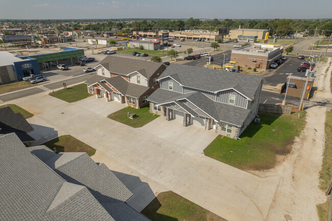 Photo - 3025 E 12th St Townhome