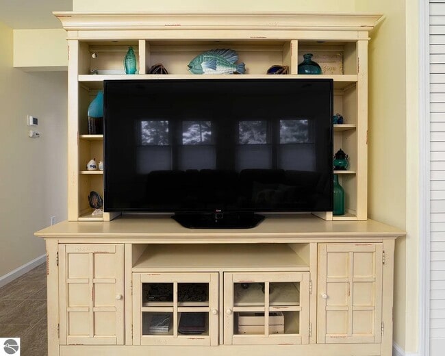 Photo - 840 Millers Park Rd