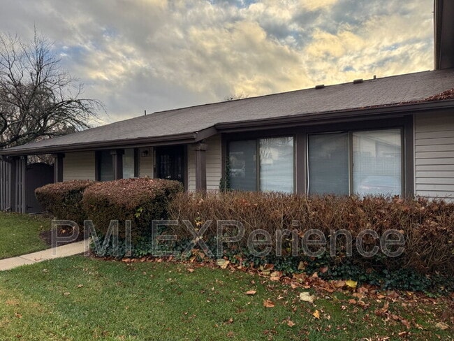 Building Photo - 10114 Scotch Hill Dr