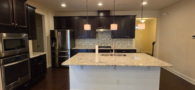 Photo - 1045 Benay Rd