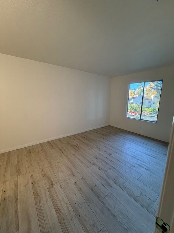 Photo - 5425 Concord Blvd