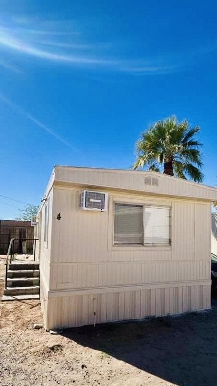 Building Photo - 450 W Thurber Rd