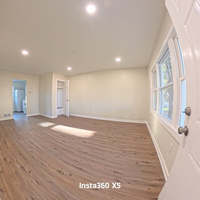 Photo - 6165 E Boston St Apartamento