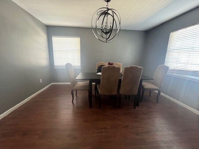 Photo - 2549 Campus Court Casa