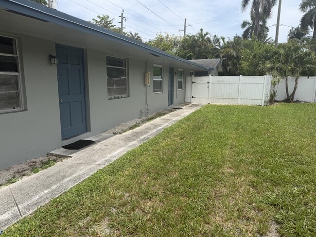 Photo - 1126 NE 16th Pl