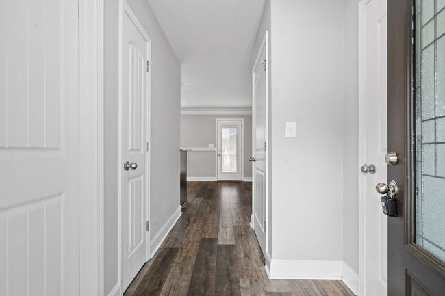 Photo - Pet Friendly Three Bedroom with Bonus!