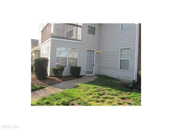 Photo - 5000 Thatcher Way