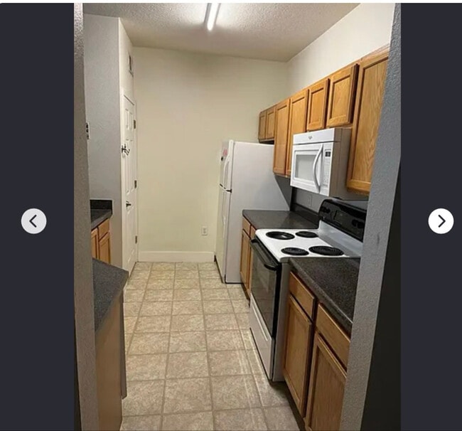 Photo - 4802 51st St W Unidad 511