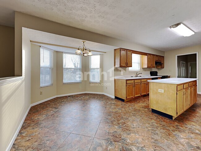 Photo - 6726 Forest Hill Ln