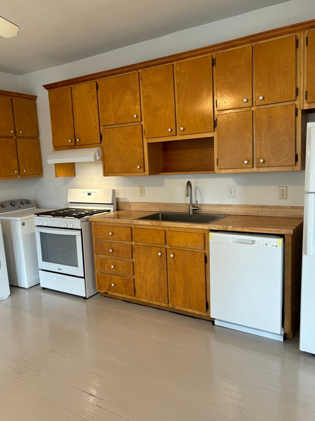 Photo - 410 E Howard Ave Unit 1