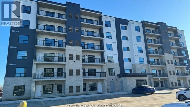 Photo - 3340 Stella Crescent Unit 423