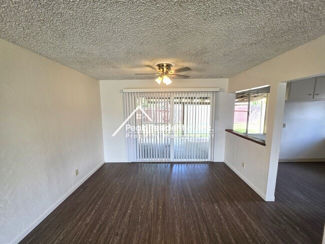 Photo - A Charming 3bd/1ba Fruitridge Manor Area Home with Garage