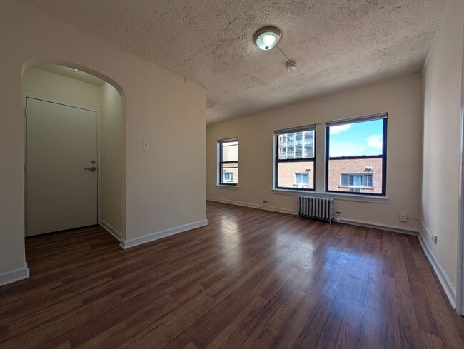 Photo - 5417 N Kenmore Ave Unit 212