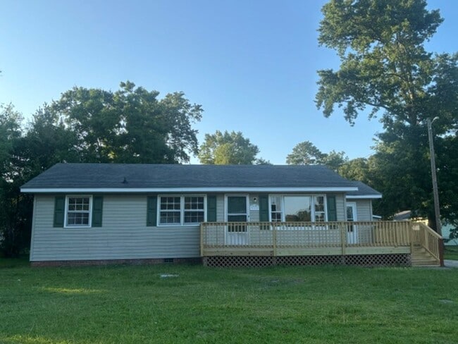 Building Photo - 312 Wood Haven Dr