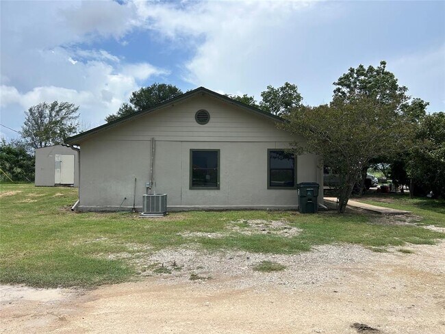 4806 Navarro Creek Rd