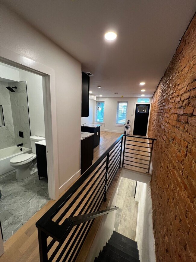 Photo - 124 N Felton St