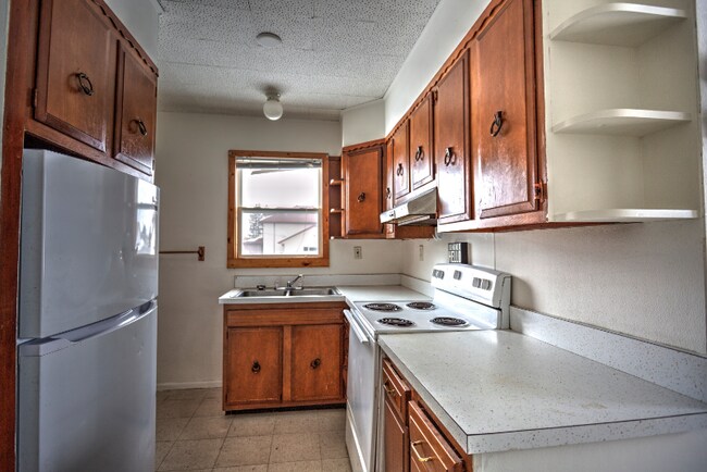 Photo - 233 W Ayer St Apartment Unit 3