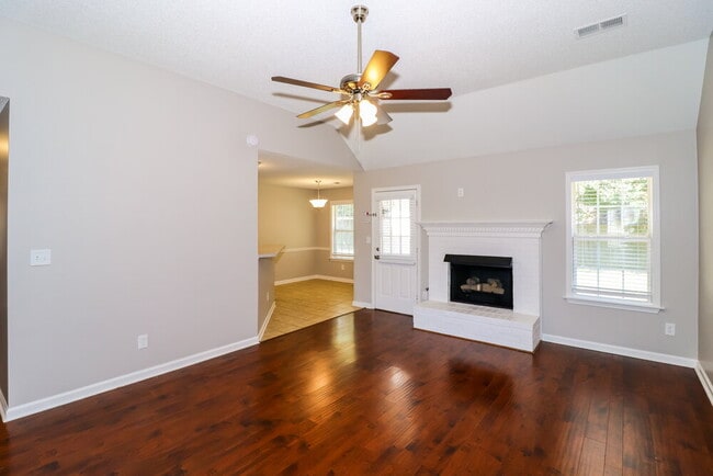 Photo - 35 Cami Cove