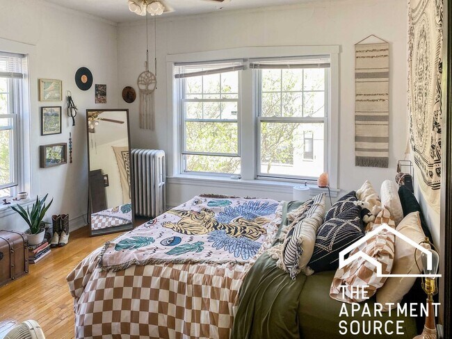 Photo - 1825 W Foster Ave Unit 3