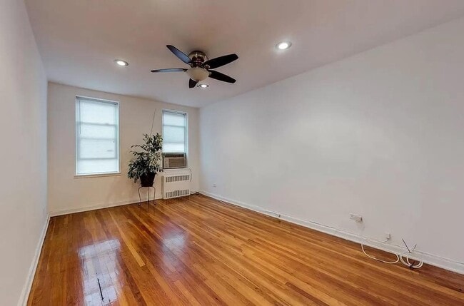 Photo - 2104 Holland Ave