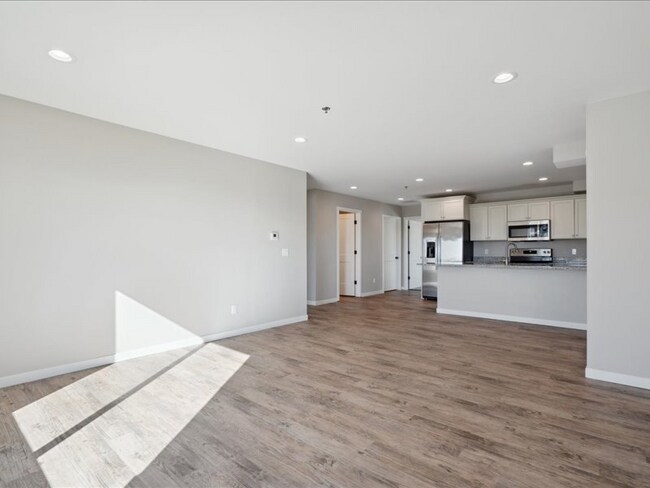 Photo - 7068 Crosvik Ct Unit Apt 6