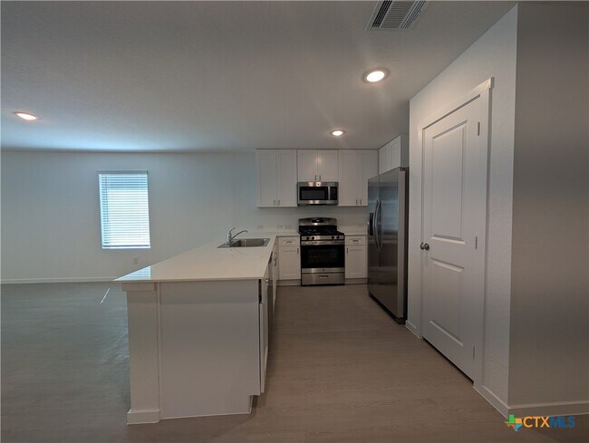 Photo - 2207 Allison Crk