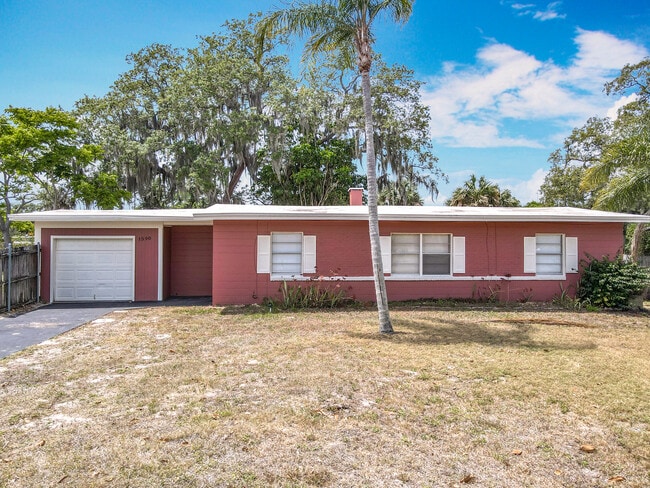 Photo - 1590 Hilldale Rd