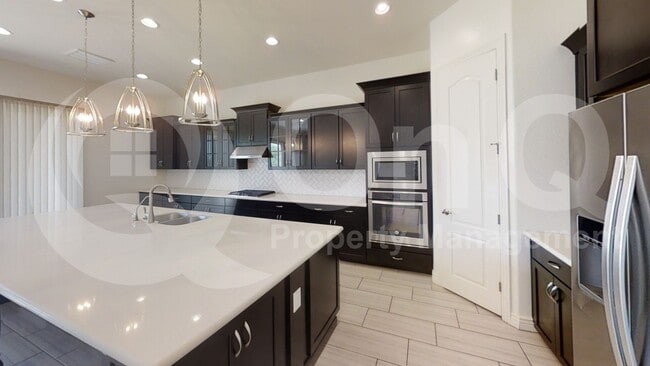 Photo - 1455 E Lexington Ave