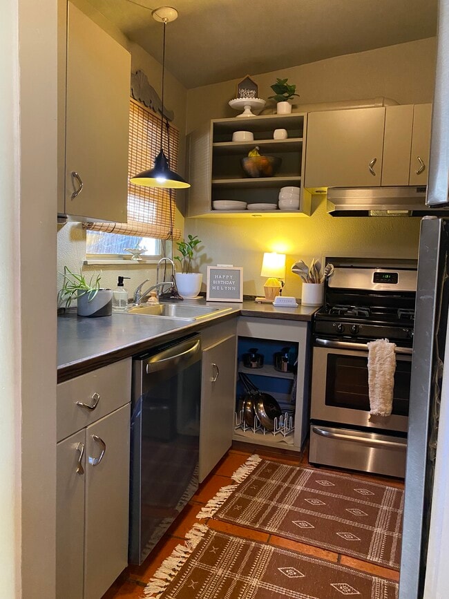 Photo - 216 Emporia Blvd