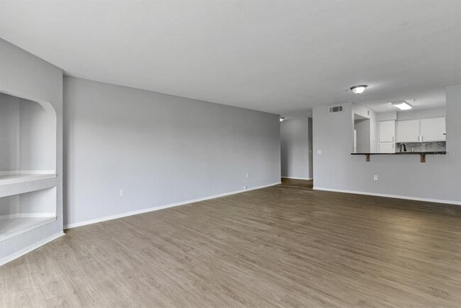 Photo - 13929 Fairway Island Dr Unit 812