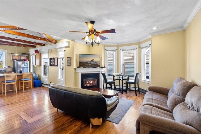 Photo - 18 Gaston St Unit 2