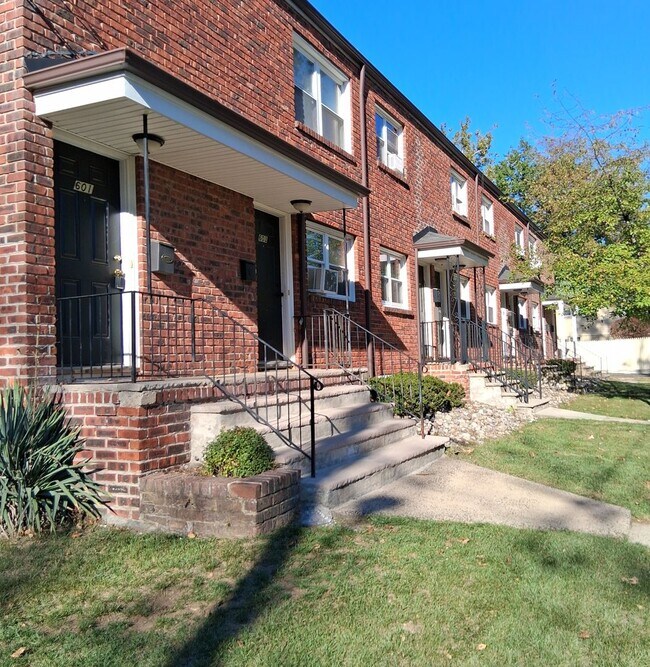 601-615 Benner St LLC