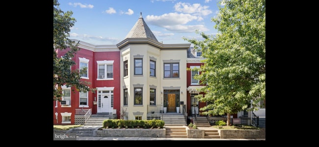 Building Photo - 3612 New Hampshire Ave NW