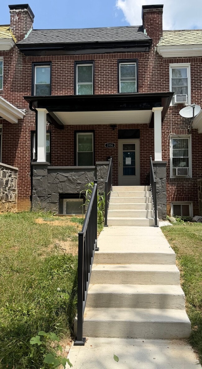 Building Photo - 3106 Sequoia Ave