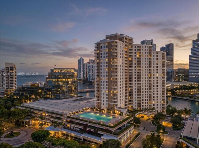 Photo - 701 Brickell Key Blvd Unidad 1506