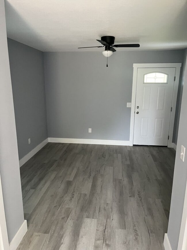 Photo - 1451-1457 Silver City Road Unidad 1453