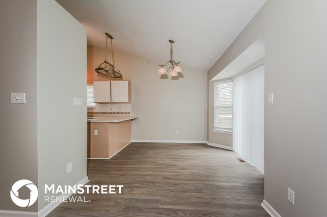 Photo - 2737 Whitecreek Ln