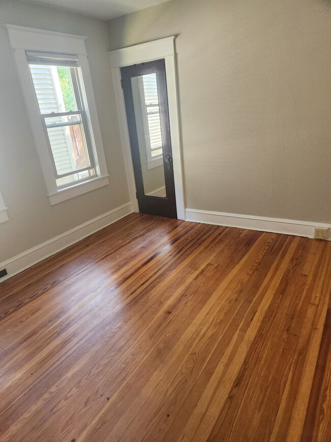 Photo - 1004 Fisk St Unit First floor