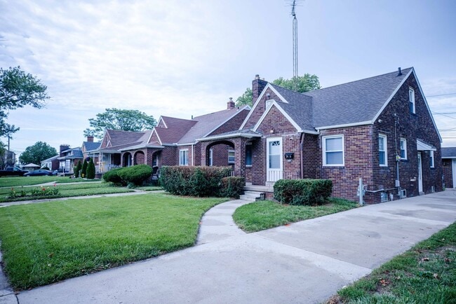 Photo - 3416 Chestnut St